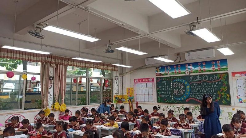 筒灯明装与暗装：散热性能大揭秘**